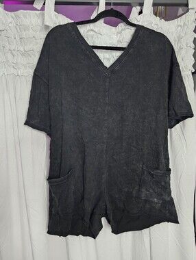 T Shirt Black Romper with Pockets